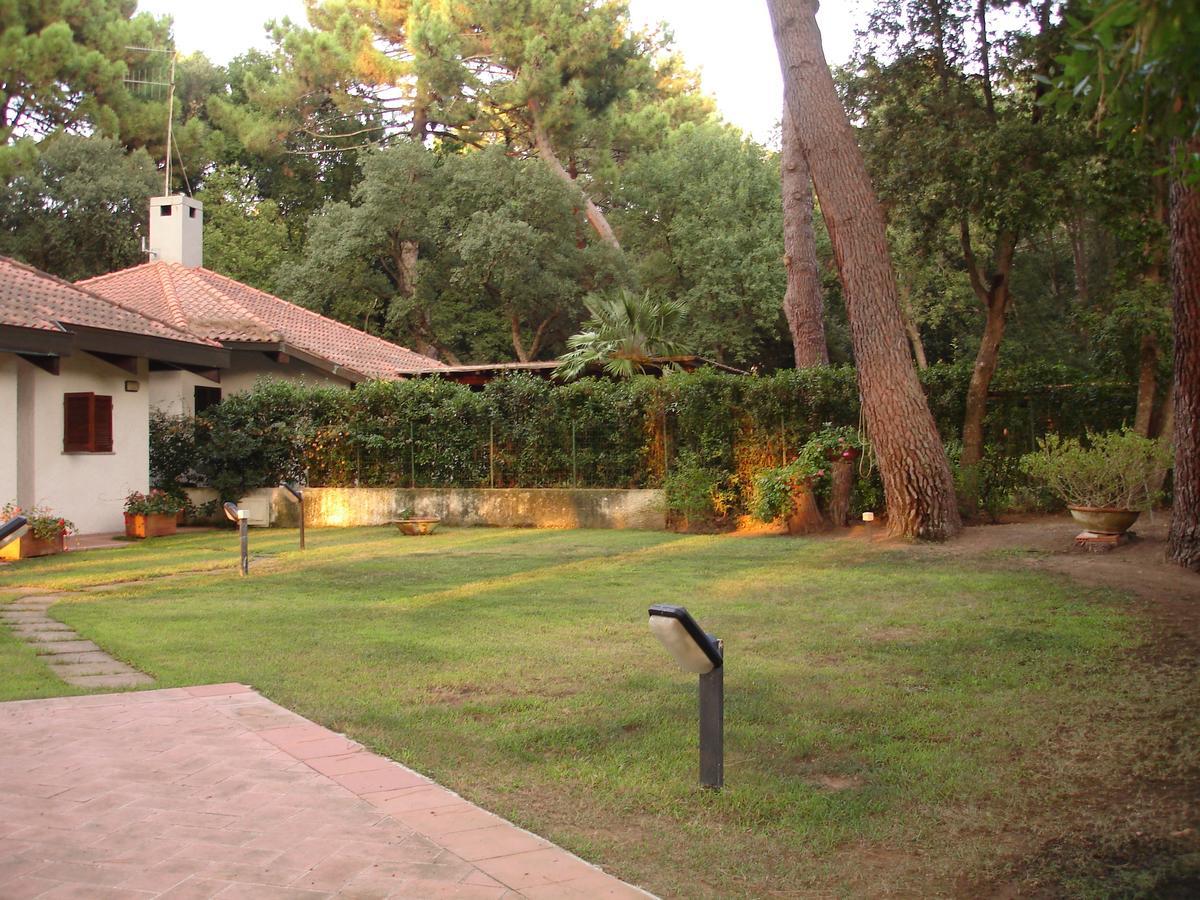 Villa Al Pozzino In Пунта-Ала Экстерьер фото